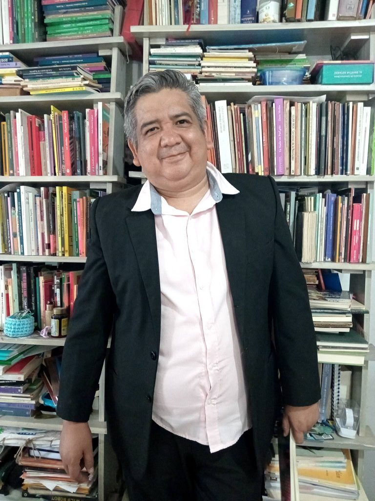 Neri Tello